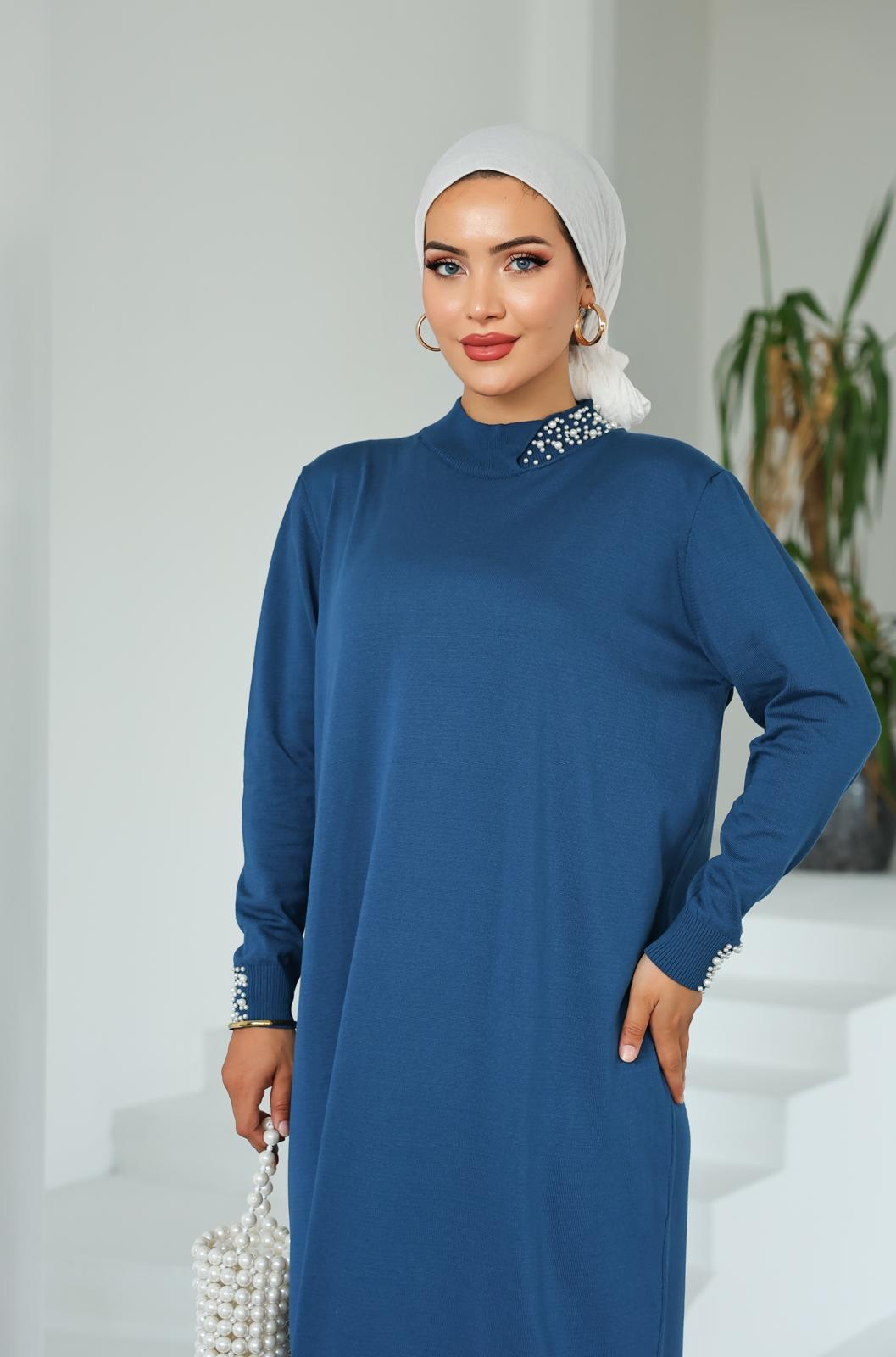 Perlenzauber Maxikleid – Schlichte Eleganz mit edlen Details