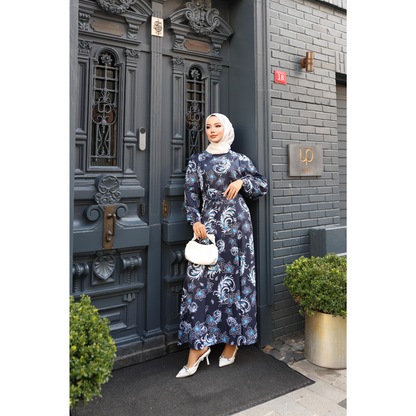 MEVA – Maxikleid mit floralem Barockmuster