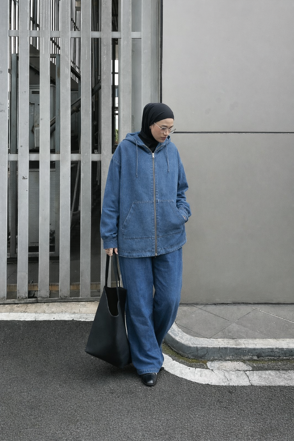 Zweiteiliges Denim Set mit Reißverschluss