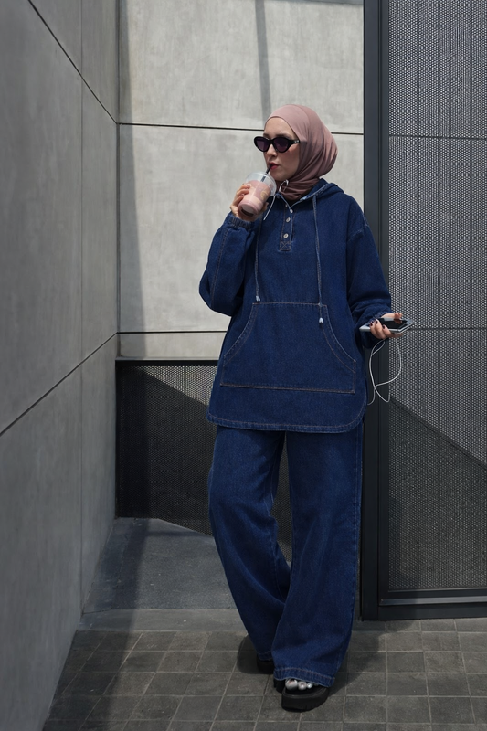 Oversized Denim Zweiteiler – Lässiges Hoodie-Set